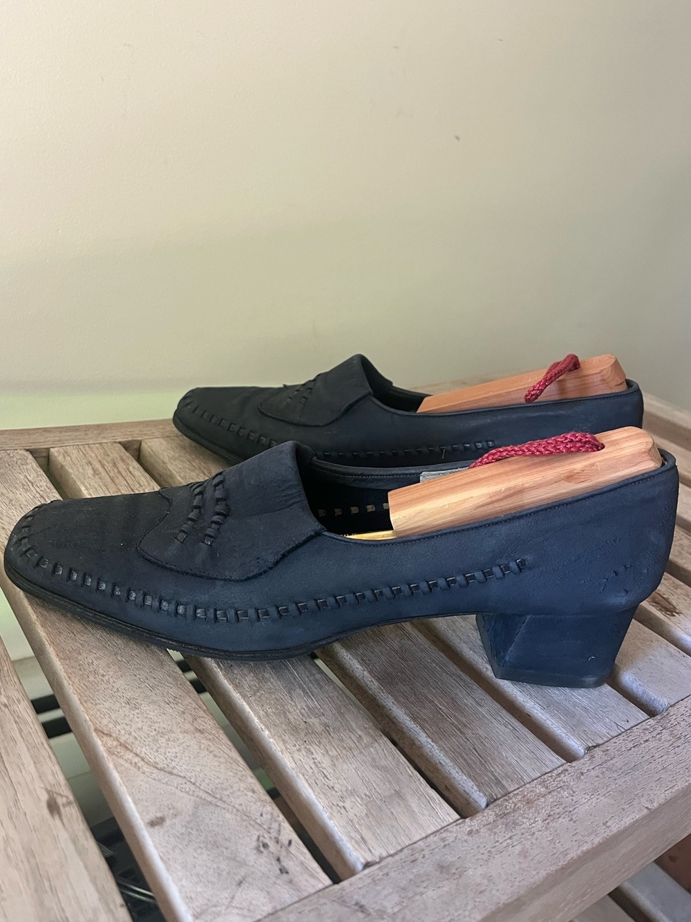 Martinelli Italy Navy Suede Heeled Loafers Size 8 - Vintage!